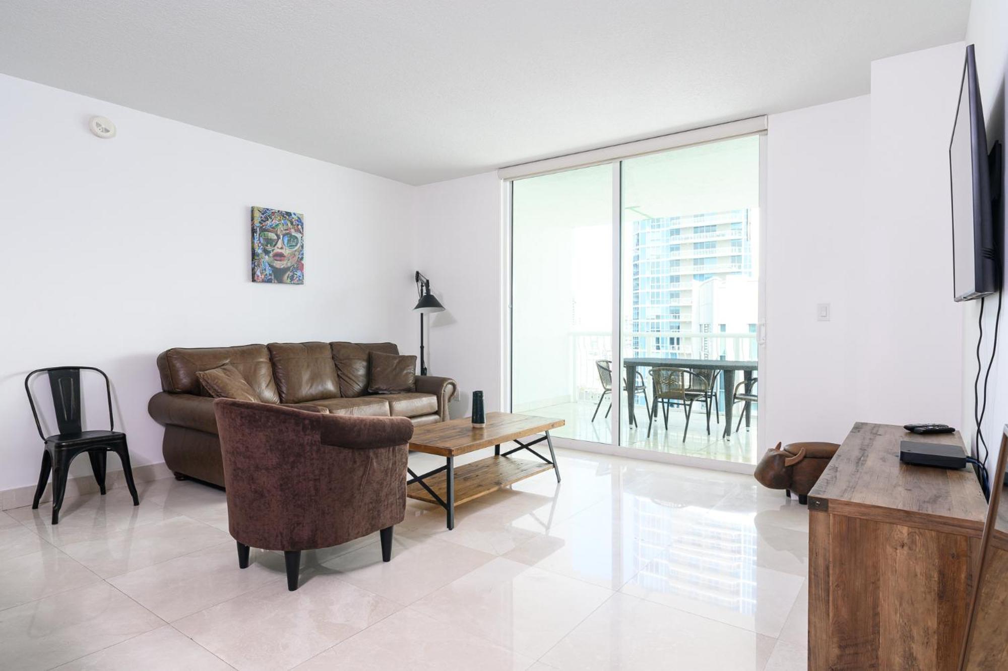 Spacious Penthouse In Brickell 3 Bedroom Free Parking